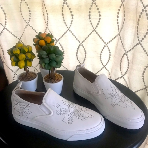 Chloe Shoes - ☀️☀️☀️☀️NEW, Chloe white leather slip-on shoes☀️